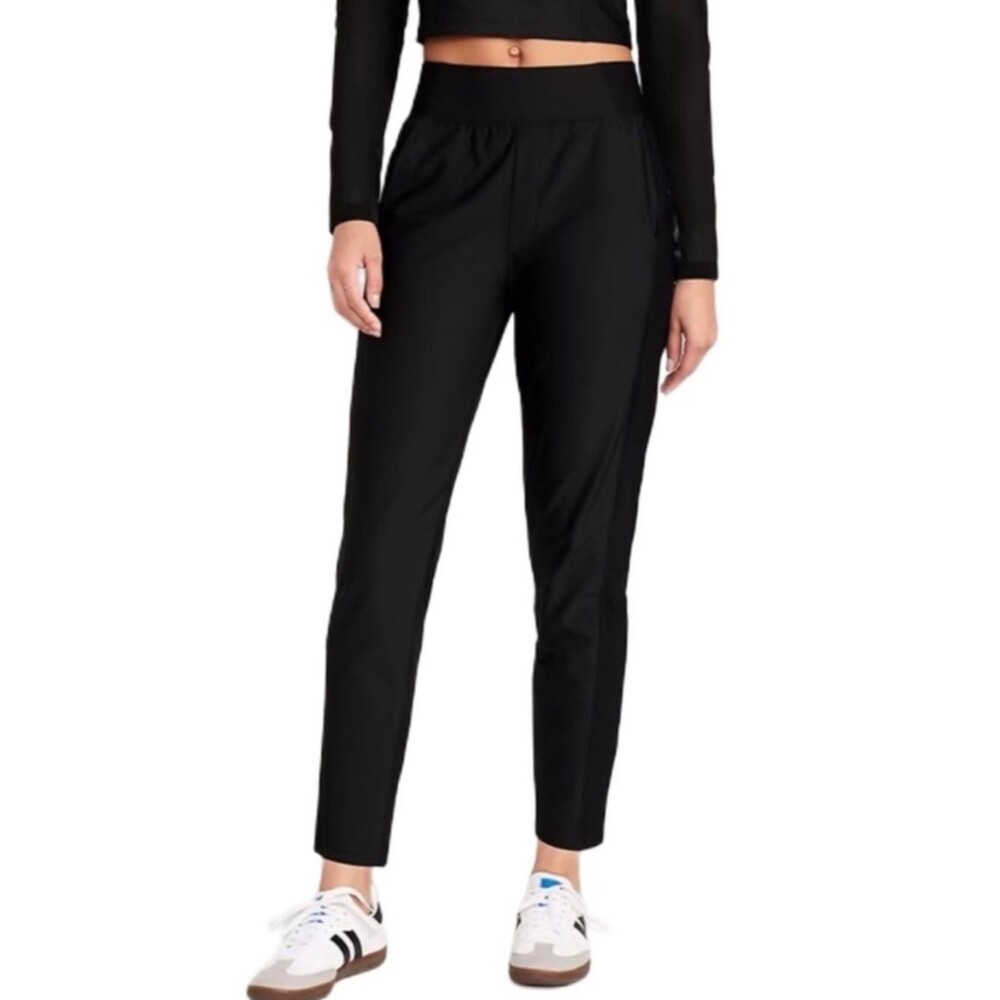 {Old Navy} "Powersoft Go-Dry High-Rise Tapered Ankle" Large Tall Black Pants